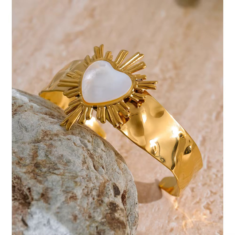 Bracelet Manchette Femme Plaqué Or 18K – Cœur Nacré