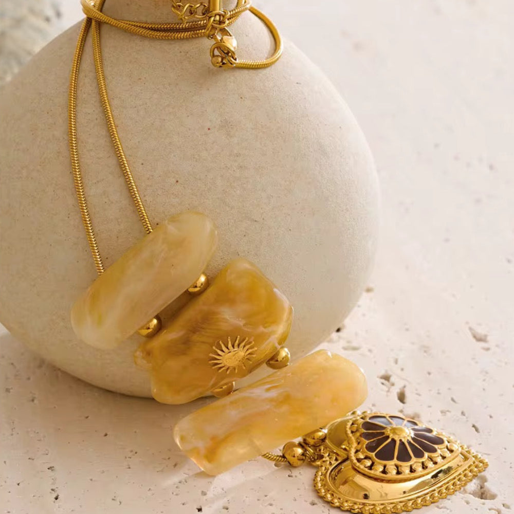 Collier amour vintage ambré