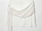 Robe blanche courte avec détails à sequins